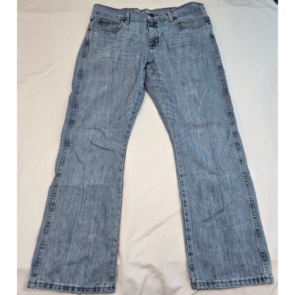 Wrangler Retro Mens 36x32 THRASHED Light Wash Slim Fit Straight Leg Jeans Thrash